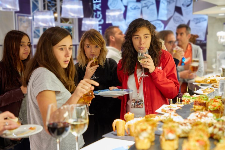 Tour Pintxos, Old Town, Donostia, San Sebastian, Gipuzkoa, Spain, Europe
