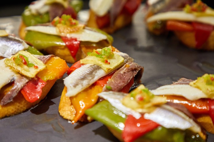 Tour Pintxos, Old Town, Donostia, San Sebastian, Gipuzkoa, Spain, Europe